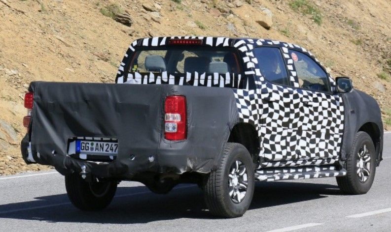 2017 Chevrolet Colorado ZR2 spy photo